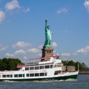 RS57353_Circle_Line_NewBoat_Liberty